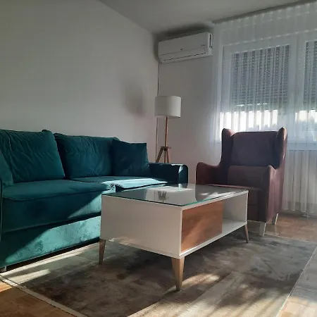 Apartman Sedam *